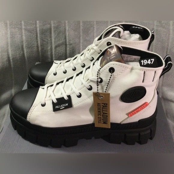 Palladium Women’s Revolt HI TX Platform Canvas Star White Boots Size 7.5 - Picture 1 of 12